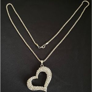 Rhinestone pendant chain set. Heart shape pendant. Silver chain.